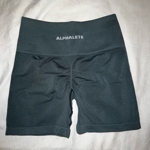 Alphalete Amplify Shorts - Charcoal
